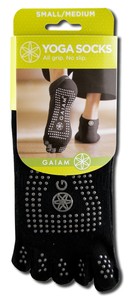 YOGA SOCKS.  ALL GRIP.  NO SLIP..